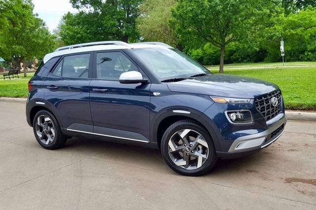 https://images10.gaadi.com/usedgaadi-sellcar/UsedCar/f517df87a/57e61443-3f0f-4fb6-a548-99a70e99bc9b.jpg?imwidth=6401