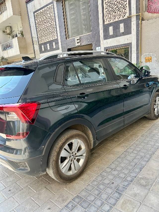 https://images10.gaadi.com/usedgaadi-sellcar/UsedCar/f5180fb5a/b4f501fc-bdbf-4fdf-8faf-f14e4d845aab.jpeg?imwidth=6401