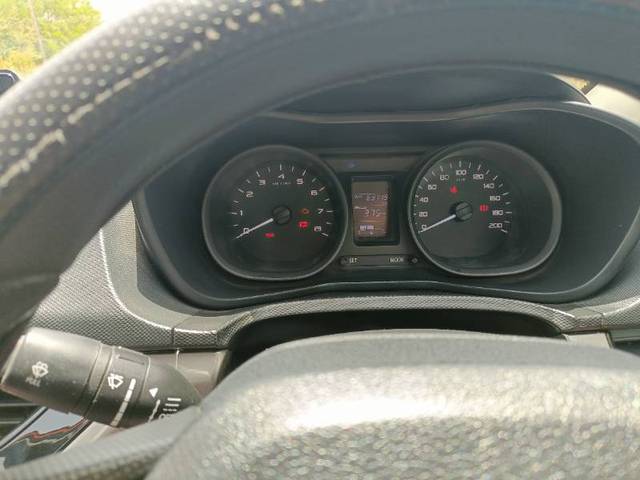 https://images10.gaadi.com/usedgaadi-sellcar/UsedCar/f51869d8a/77bc4fae-1b57-41b1-bd95-b84178948cd0.jpg?imwidth=6401