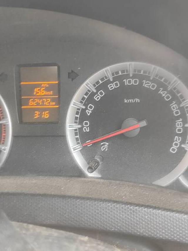 https://images10.gaadi.com/usedgaadi-sellcar/UsedCar/f5188a7aa/6eeb600b-014c-43a3-a23c-65b936f3fe96.jpg?imwidth=6401