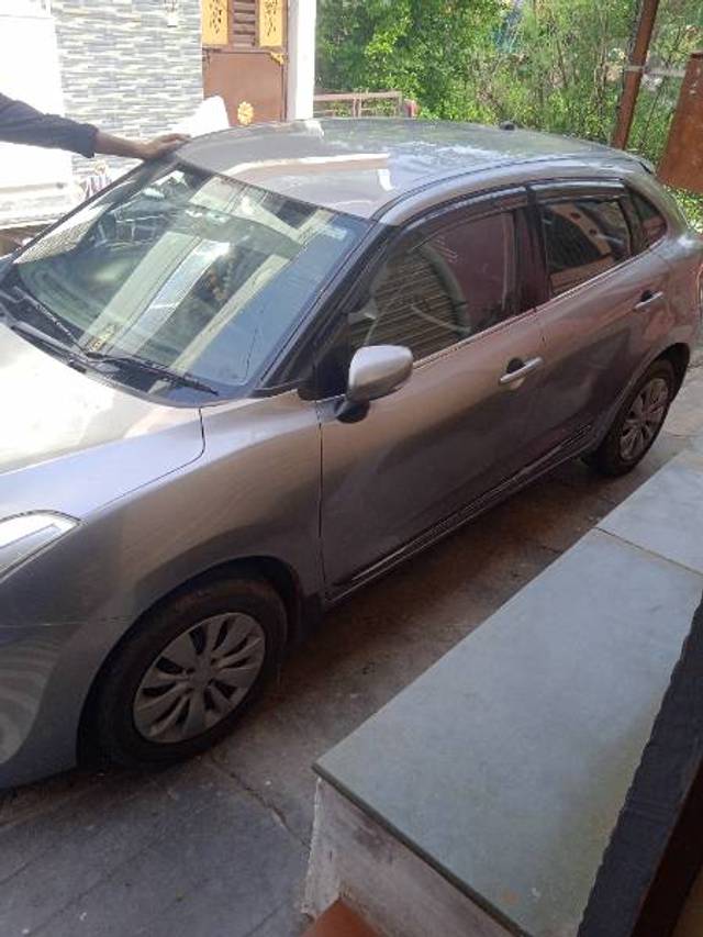 https://images10.gaadi.com/usedgaadi-sellcar/UsedCar/f5191f1da/b82ccb49-3401-470a-a2ce-419f3d41d89f.jpg?imwidth=6400
