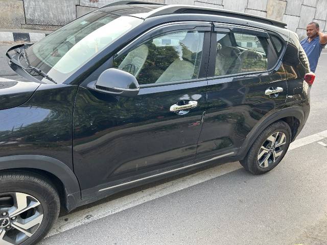 https://images10.gaadi.com/usedgaadi-sellcar/UsedCar/f5195627a/1164d185-623e-4234-ad23-2077610318b6.jpeg?imwidth=6402