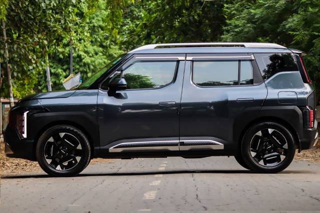 https://images10.gaadi.com/usedgaadi-sellcar/UsedCar/f519eb04a/79b196c9-9b23-4504-b3a8-ce8ffe70bf5d.jpeg?imwidth=6400
