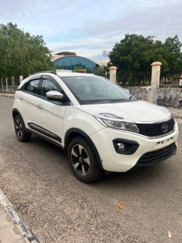 https://images10.gaadi.com/usedgaadi-sellcar/UsedCar/f51a491da/756ddd78-e967-449b-a28c-4428c5f8b3e6.jpeg?imwidth=6400