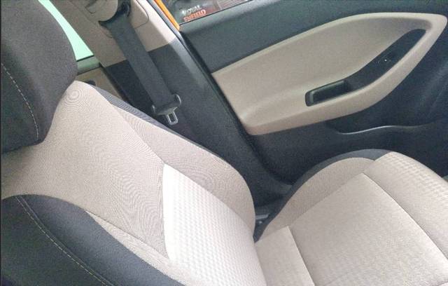 https://images10.gaadi.com/usedgaadi-sellcar/UsedCar/f51a513aa/55bff333-a0e4-451f-9bad-2b7b4ab5b6c1.png?imwidth=6401