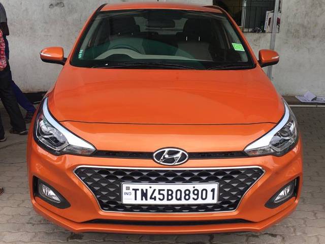 https://images10.gaadi.com/usedgaadi-sellcar/UsedCar/f51a513aa/84446c1f-105c-48c1-b113-e4d01c601288.JPG?imwidth=6400