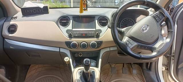 https://images10.gaadi.com/usedgaadi-sellcar/UsedCar/f51a683ea/271aad07-4eb3-485c-83b6-b5a0c79b737e.jpg?imwidth=6402