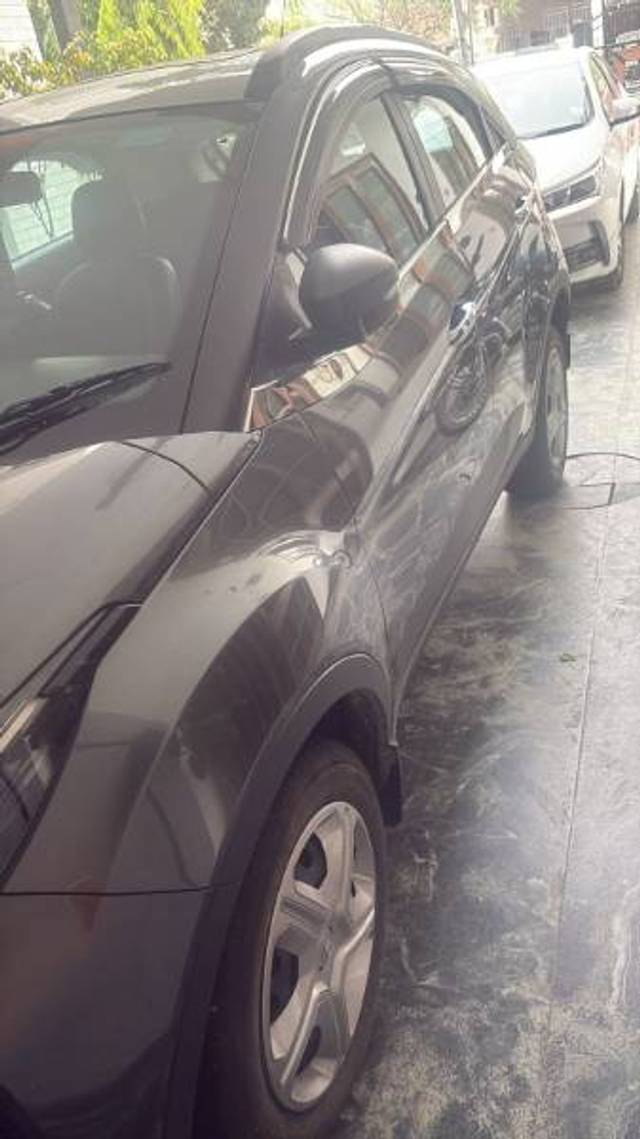 https://images10.gaadi.com/usedgaadi-sellcar/UsedCar/f51add51a/5a3ca17e-b806-428e-bf91-c700f0401618.jpg?imwidth=6400