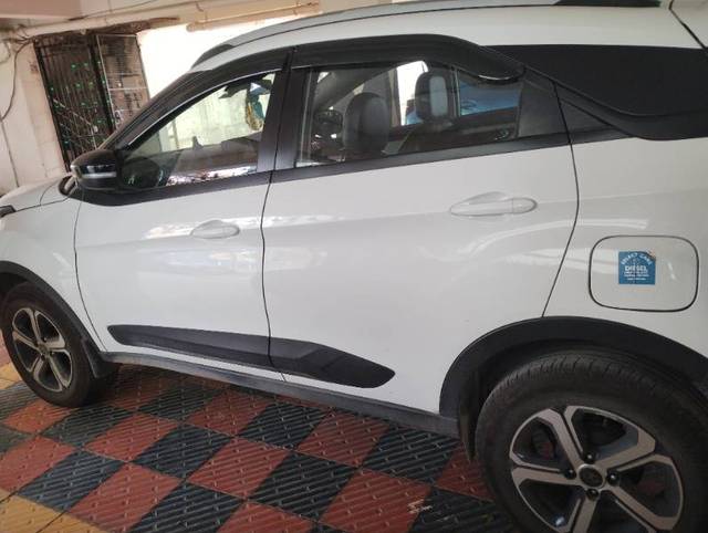 https://images10.gaadi.com/usedgaadi-sellcar/UsedCar/f51b774ba/60f21032-b65e-41a1-874c-73a1a77f5e11.jpg?imwidth=6402