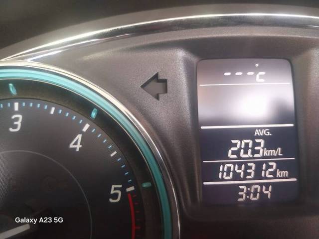 https://images10.gaadi.com/usedgaadi-sellcar/UsedCar/f51bc39da/01cf43cb-1df6-467b-82b5-e0d9e3f1cc2c.jpg?imwidth=6401