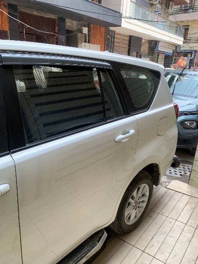 https://images10.gaadi.com/usedgaadi-sellcar/UsedCar/f51cc217a/e54ee55e-b4c0-4cd5-8248-d80428e2ea55.jpeg?imwidth=6402