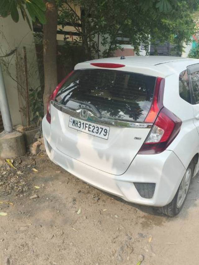 https://images10.gaadi.com/usedgaadi-sellcar/UsedCar/f51cca5da/ae2f44c1-cd19-4a4e-a69a-c284597396fe.jpg?imwidth=6402