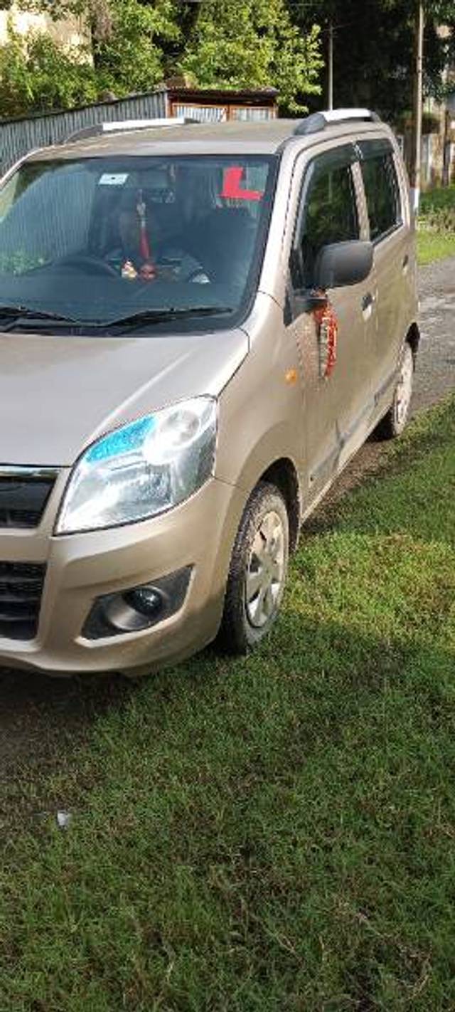 https://images10.gaadi.com/usedgaadi-sellcar/UsedCar/f51d038ea/ff4775ac-f83a-42d4-b2b7-5f7db909768a.jpg?imwidth=6402