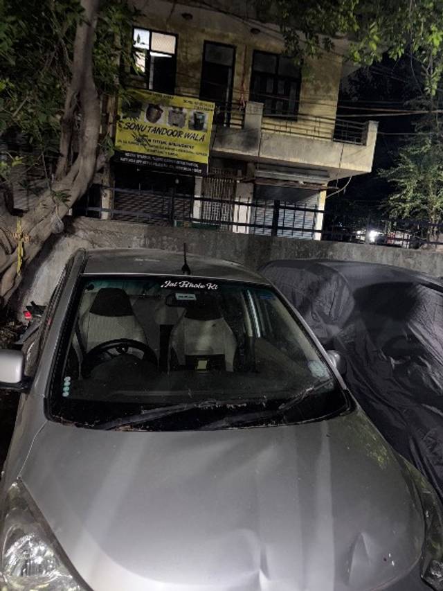 https://images10.gaadi.com/usedgaadi-sellcar/UsedCar/f51d04e8a/23b80726-981b-41f3-aec7-f3608161d370.jpeg?imwidth=6401
