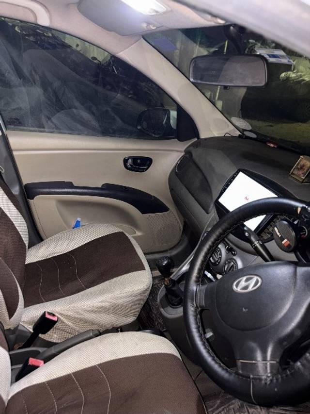 https://images10.gaadi.com/usedgaadi-sellcar/UsedCar/f51d04e8a/2feb4b6e-7130-4c72-a341-480a32507e84.jpeg?imwidth=6402