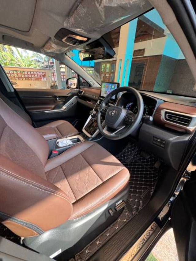 https://images10.gaadi.com/usedgaadi-sellcar/UsedCar/f51d67e4a/410e568c-de99-4269-a118-7d234df3ff38.jpg?imwidth=6402