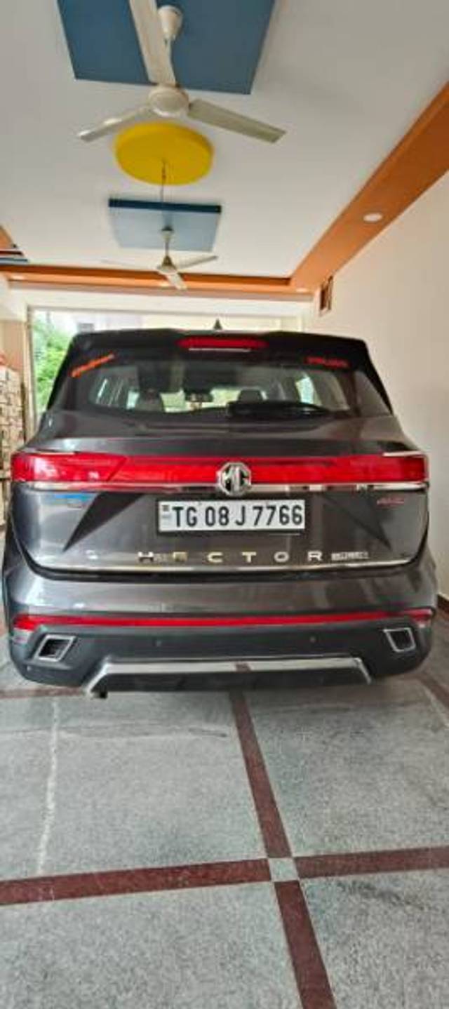 https://images10.gaadi.com/usedgaadi-sellcar/UsedCar/f51d9424a/48cca0bd-0c82-4b80-8f2e-13f2a9d8ce7f.jpg?imwidth=6401