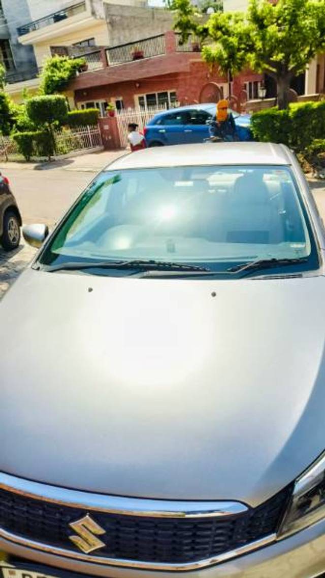 https://images10.gaadi.com/usedgaadi-sellcar/UsedCar/f51eca26a/686eeff4-f134-4533-9d3c-bbbc1d3c23cc.jpg?imwidth=6401