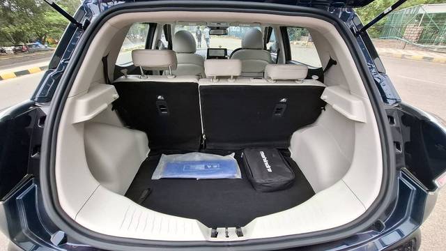https://images10.gaadi.com/usedgaadi-sellcar/UsedCar/f51fb66ea/2ba675aa-df55-4a0b-81a0-96c0288ffc27.jpg?imwidth=6402