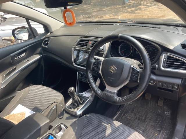 https://images10.gaadi.com/usedgaadi-sellcar/UsedCar/f51fc00ea/ec0d77cc-0004-45ea-a625-8ab43f51f0f3.jpeg?imwidth=6401