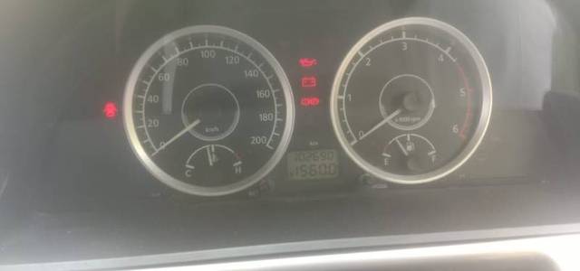 https://images10.gaadi.com/usedgaadi-sellcar/UsedCar/f51fd898a/1950dc60-56f6-40b6-b84d-bb3016a7c0b1.jpg?imwidth=6401