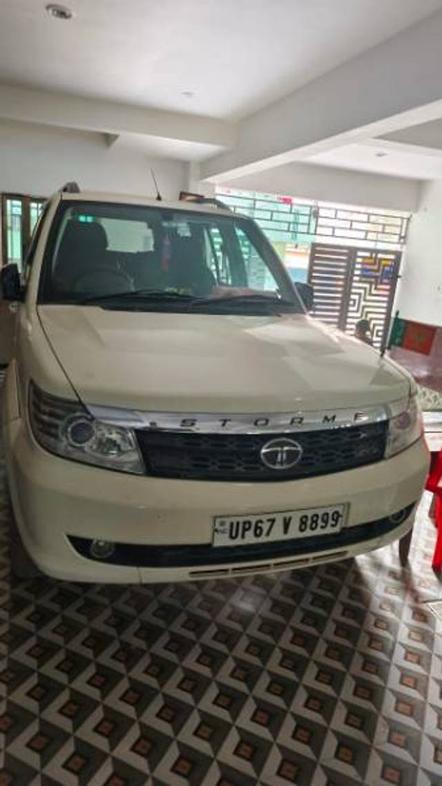 https://images10.gaadi.com/usedgaadi-sellcar/UsedCar/f51fd898a/d0f26371-7ef8-49bf-8dfc-995ab7a73a02.jpg?imwidth=6400