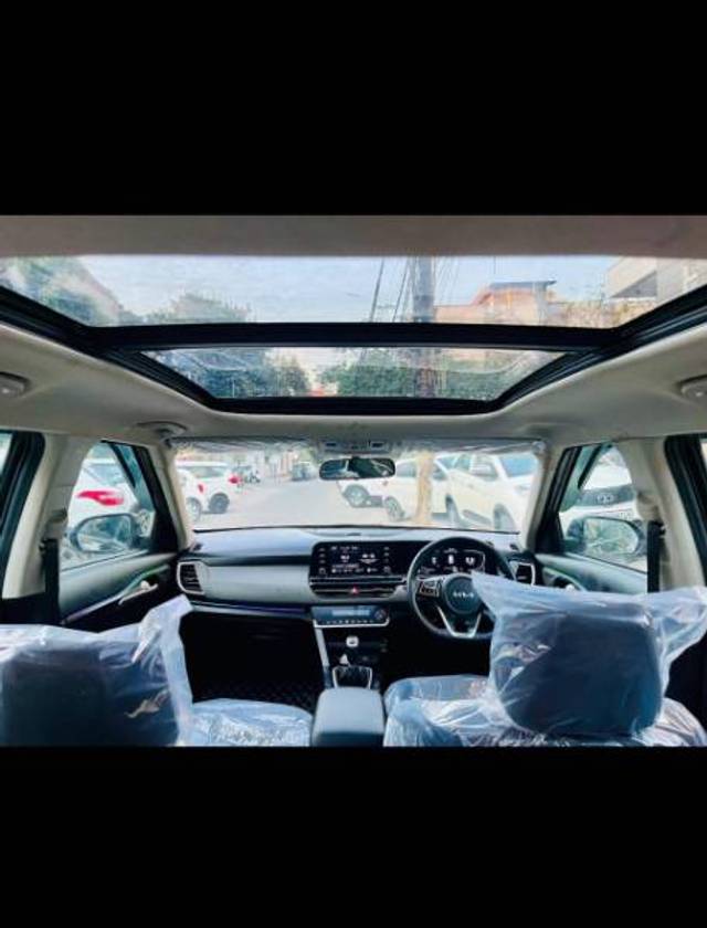 https://images10.gaadi.com/usedgaadi-sellcar/UsedCar/f51ff190a/2109f3e9-ae00-451a-8b82-5adcc452698b.jpg?imwidth=6401
