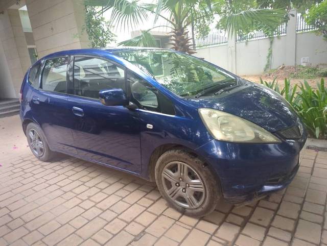 https://images10.gaadi.com/usedgaadi-sellcar/UsedCar/f5200942a/e7587901-b648-44b6-8e8a-5929a3cad2df.jpg?imwidth=6400