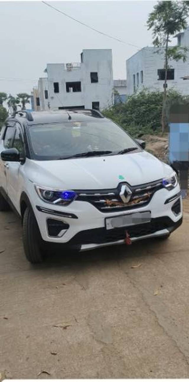 https://images10.gaadi.com/usedgaadi-sellcar/UsedCar/f5204ce6a/9fdcee68-5669-4ff5-a5d2-9730b0322695.jpg?imwidth=6401