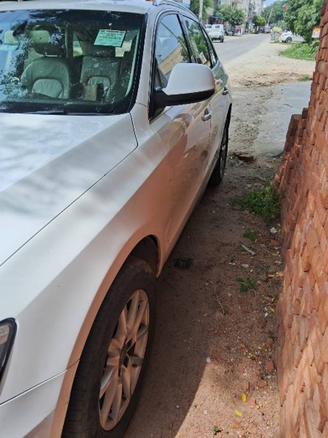 https://images10.gaadi.com/usedgaadi-sellcar/UsedCar/f521088aa/b51acf1d-a029-42ae-bb85-1b40d69459d4.jpeg?imwidth=6402