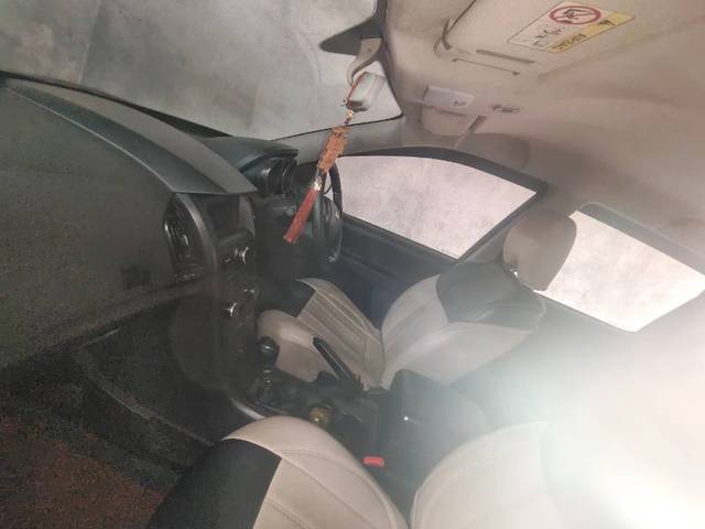 https://images10.gaadi.com/usedgaadi-sellcar/UsedCar/f5219d0da/ae19e709-0879-4a18-83c1-bbd5a3cd94e9.jpg?imwidth=6402