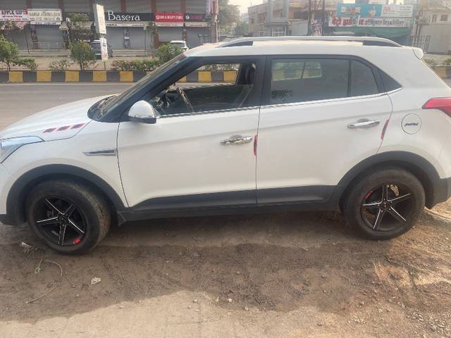 https://images10.gaadi.com/usedgaadi-sellcar/UsedCar/f521bfc5a/f6930f19-7f87-427a-ba01-1fe39e66c74b.jpeg?imwidth=6401