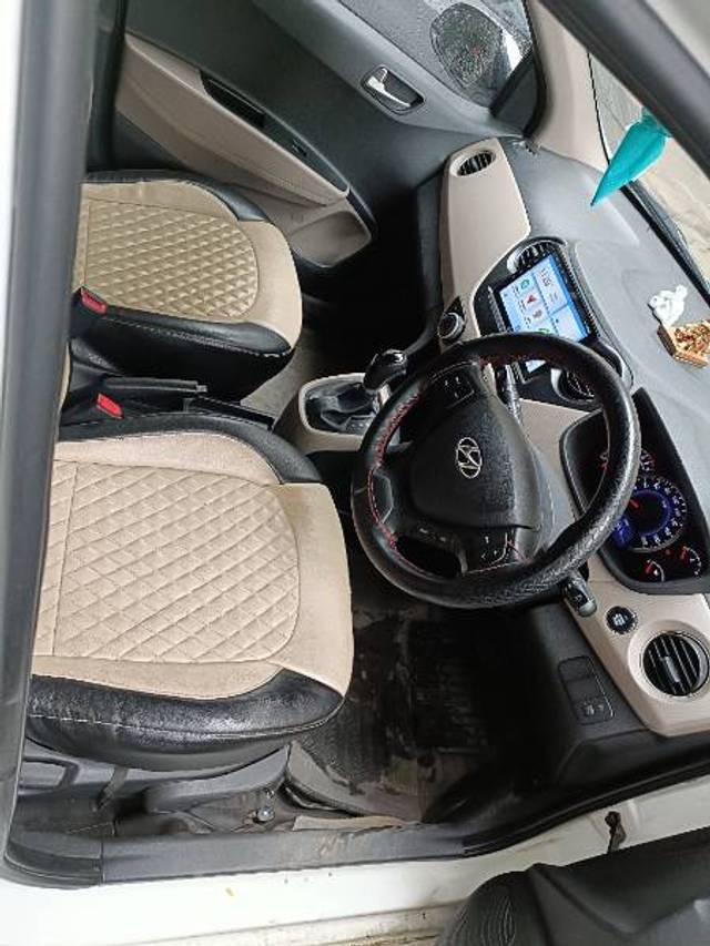 https://images10.gaadi.com/usedgaadi-sellcar/UsedCar/f521e155a/89f6ef67-3b30-4f16-97ec-6ff19119e68e.jpg?imwidth=6402