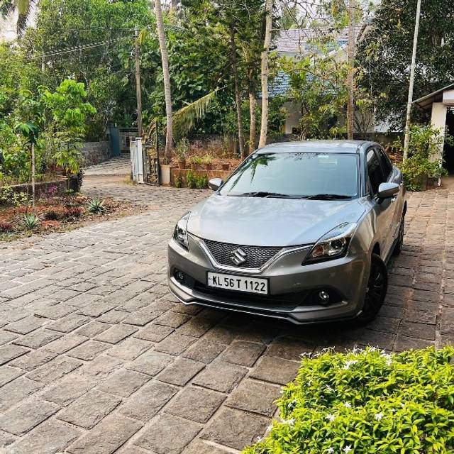 https://images10.gaadi.com/usedgaadi-sellcar/UsedCar/f521ebdca/1dbaf5d3-2d2c-490d-8b8e-60ae42438814.jpeg?imwidth=6400
