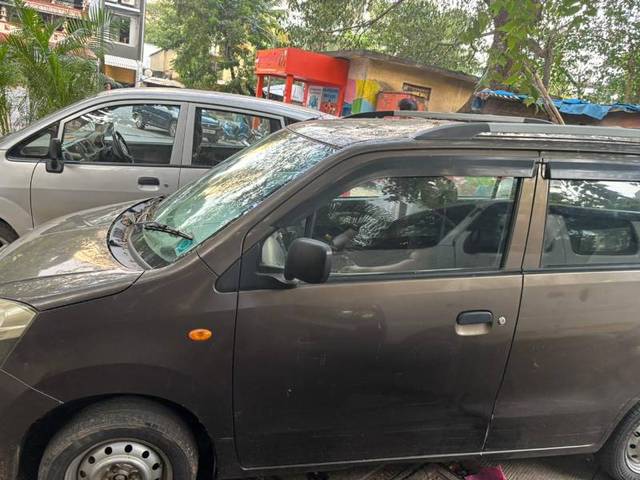 https://images10.gaadi.com/usedgaadi-sellcar/UsedCar/f5221a60a/491cf448-3dcb-4a2b-b614-2f180d127707.jpg?imwidth=6401