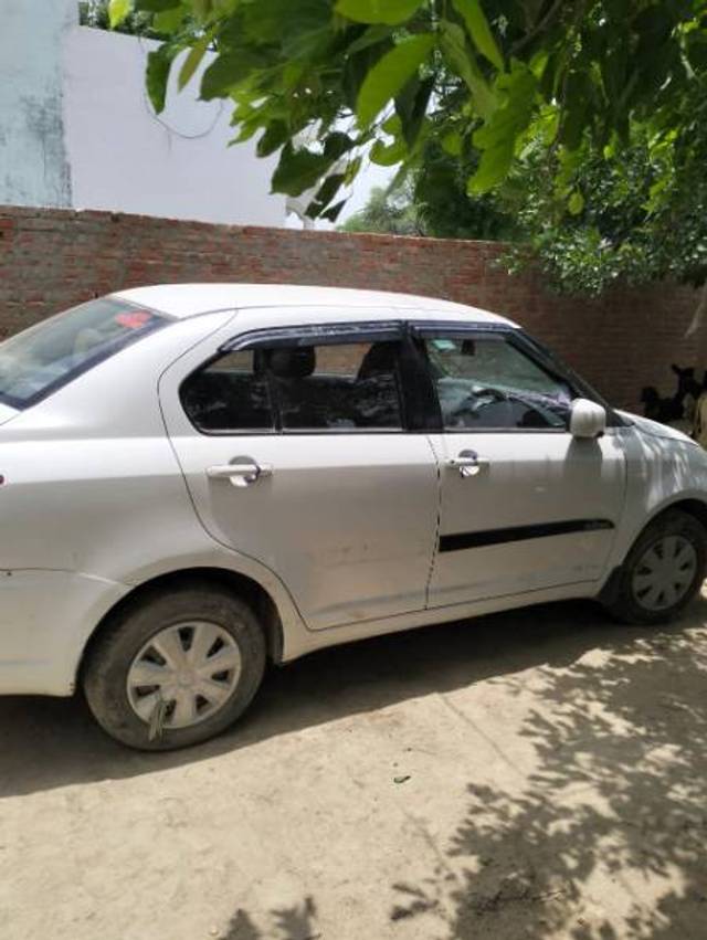 https://images10.gaadi.com/usedgaadi-sellcar/UsedCar/f5223276a/d1cebeff-80a2-4b6a-9cf1-b01a3de5b266.jpg?imwidth=6401