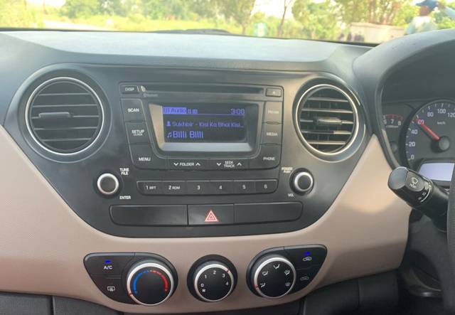 https://images10.gaadi.com/usedgaadi-sellcar/UsedCar/f5234571a/57535536-c2a3-4dc0-b4cd-3ccf63d208a5.jpeg?imwidth=6400