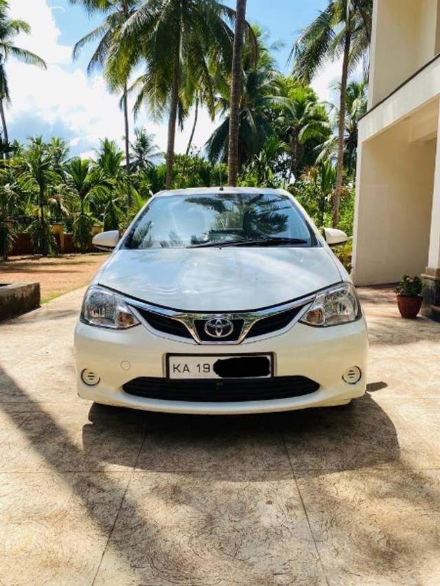 https://images10.gaadi.com/usedgaadi-sellcar/UsedCar/f5246ecda/b55d7ef9-2808-4d26-8a56-fc371fd8ea27.jpeg?imwidth=6400