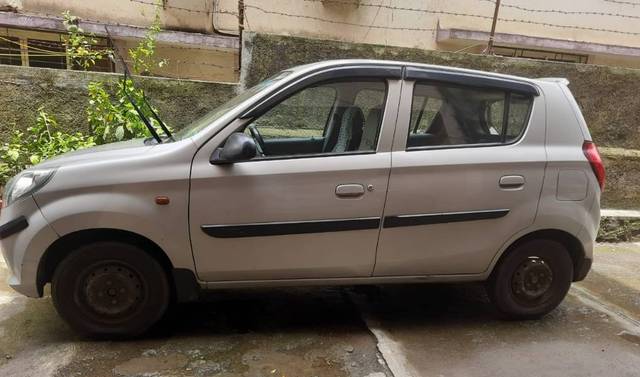 https://images10.gaadi.com/usedgaadi-sellcar/UsedCar/f524f3f8a/07f459da-76b4-4be5-8abd-cc7f537ed212.jpg?imwidth=6402