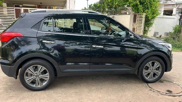 https://images10.gaadi.com/usedgaadi-sellcar/UsedCar/f525571ba/d1902f5b-9979-4af9-b5e6-ed6ef1891324.jpeg?imwidth=6401