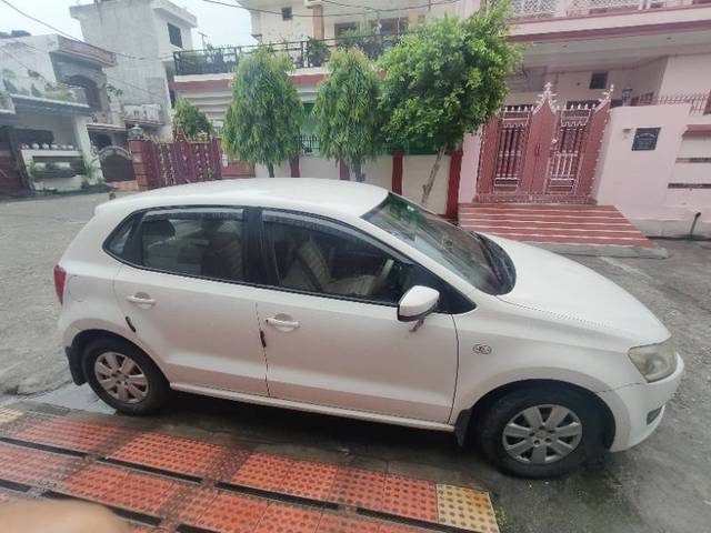 https://images10.gaadi.com/usedgaadi-sellcar/UsedCar/f525fc6ba/6b939c84-7feb-454d-a7ac-9b739ece07b0.jpg?imwidth=6401