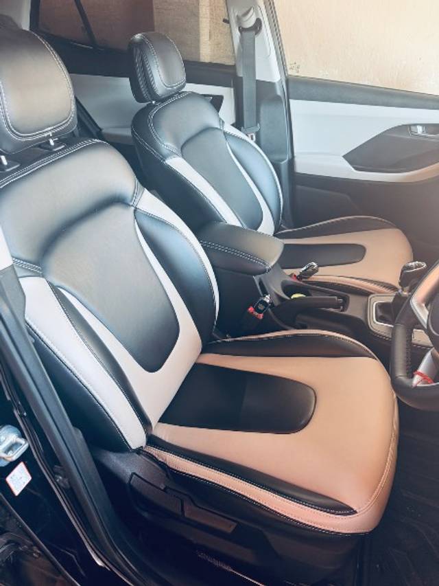 https://images10.gaadi.com/usedgaadi-sellcar/UsedCar/f5260c42a/608a16a2-1723-4d04-a291-7668663df3b2.jpeg?imwidth=6402