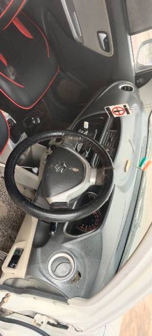 https://images10.gaadi.com/usedgaadi-sellcar/UsedCar/f5267b1ea/9998e5a3-f20d-4271-8adf-b352a56578fe.jpg?imwidth=6401