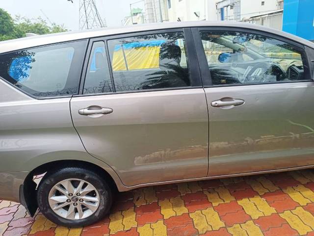 https://images10.gaadi.com/usedgaadi-sellcar/UsedCar/f5268d19a/0eea540b-f9f1-43d4-8b8b-8616a1ccddc9.jpg?imwidth=6401