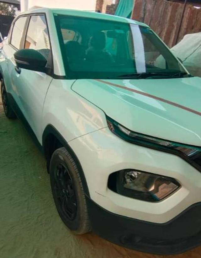 https://images10.gaadi.com/usedgaadi-sellcar/UsedCar/f526ac2fa/00f13ceb-707b-46d5-b900-238a5373c7b3.jpg?imwidth=6401