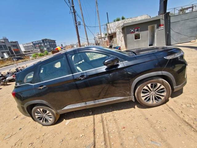 https://images10.gaadi.com/usedgaadi-sellcar/UsedCar/f526aecca/42601d1e-b1f0-461a-8a03-780d02c0ff83.jpg?imwidth=6402