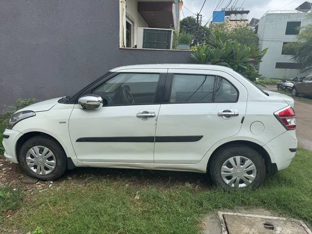 https://images10.gaadi.com/usedgaadi-sellcar/UsedCar/f526b570a/62a02004-474e-4a42-8e0a-926c361f4d58.jpeg?imwidth=6402