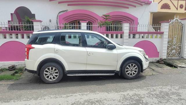 https://images10.gaadi.com/usedgaadi-sellcar/UsedCar/f526f074a/19e8e1df-655b-4745-bba2-8af1e42bbcd4.jpg?imwidth=6401