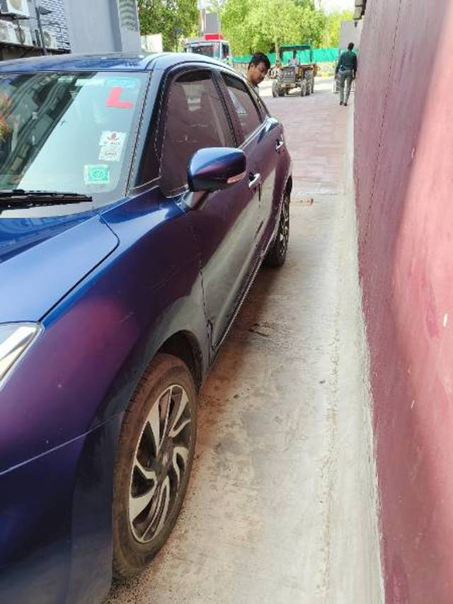 https://images10.gaadi.com/usedgaadi-sellcar/UsedCar/f527b520a/7071accd-09b3-47f8-a34a-6fb86ec2b8d6.jpg?imwidth=6402