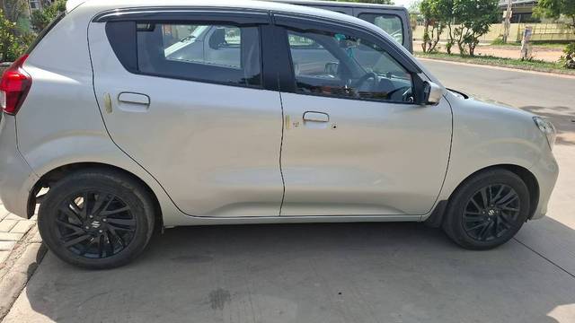 https://images10.gaadi.com/usedgaadi-sellcar/UsedCar/f527ba81a/2ade1951-625a-43ef-ae6d-ba747519f72c.jpg?imwidth=6400